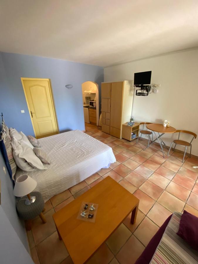 Les Arcades Apartamento Fayence Exterior foto